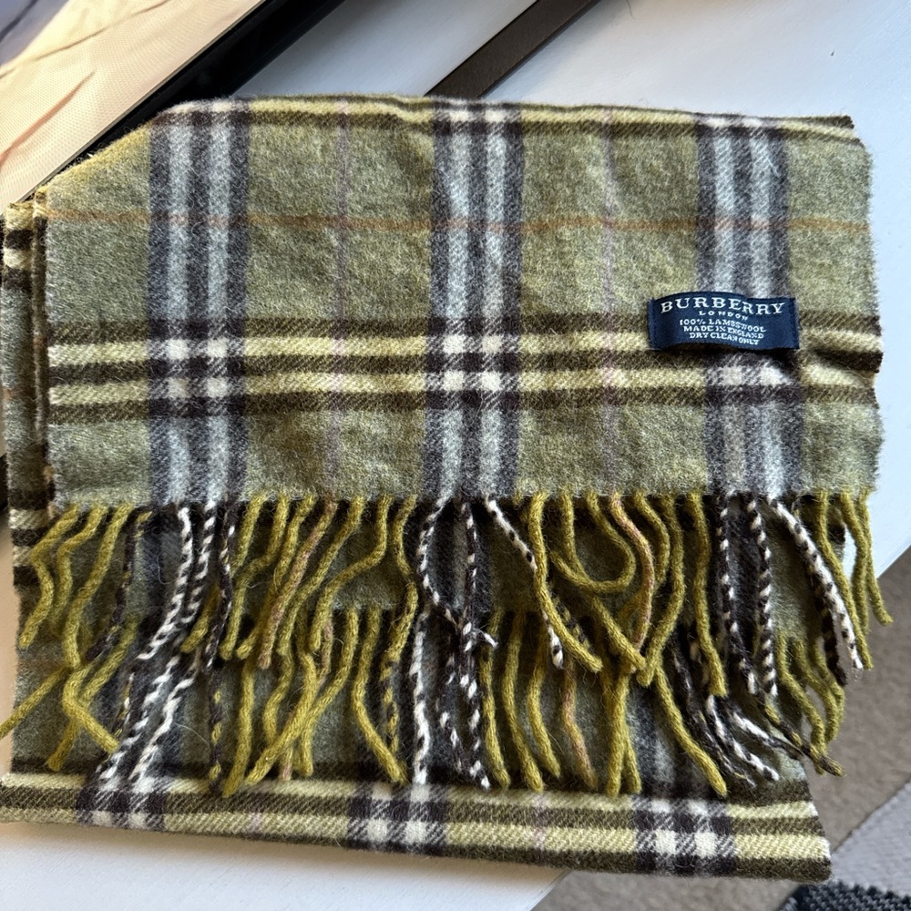 Vintage Burberry scarf